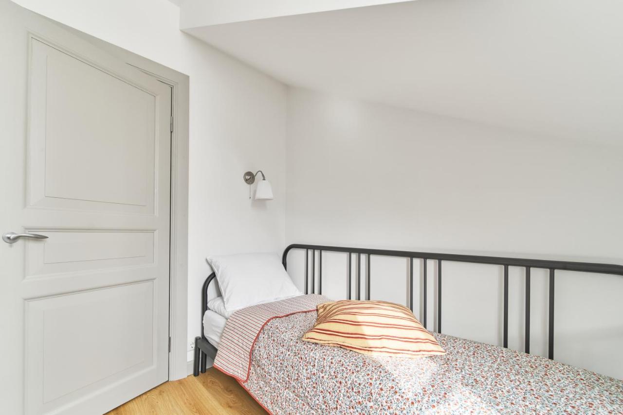 Modern Two-Bedroom Apartment, Vilnius City Centre Exterior photo